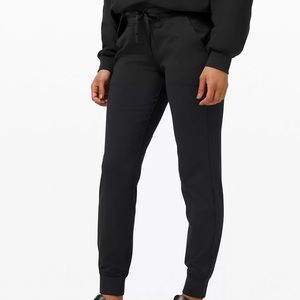 Lululemon ready to rulu jogger